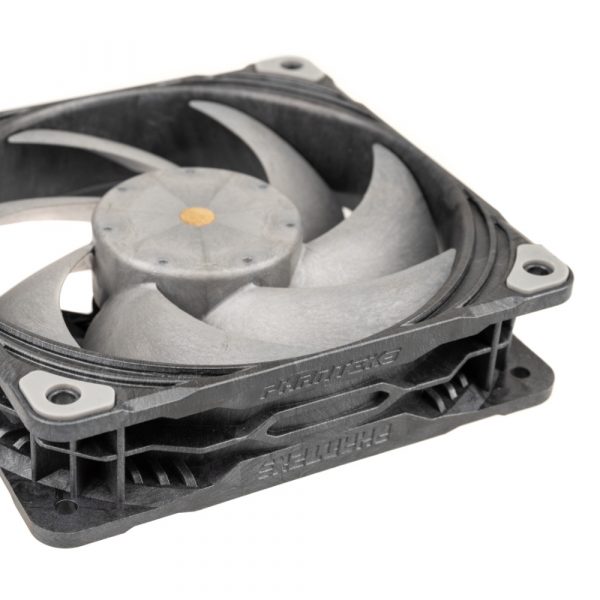 Phanteks T30 High Performance PWM Triple Mode Premium Triple Fan Pack - 120mm - Image 3